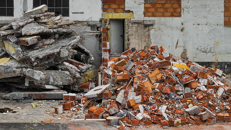 Շինարարական աղբի տեղափոխում